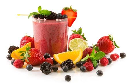 Juice and berries for quick weight loss